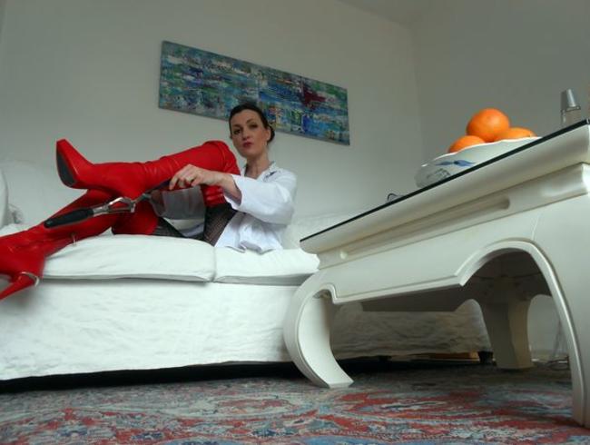 Lady Victoria Valente Porno Video: Frau Dr. Schwanz Teil 2